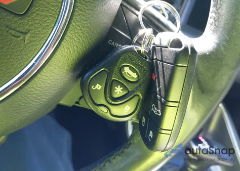 2019 Dodge Challenger Sxt z USA, uszkodzony, nr VIN 2C3CDZAG8KH531385